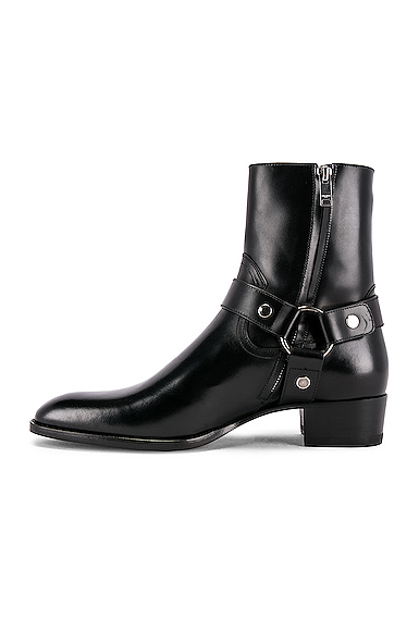 black wyatt harness boots