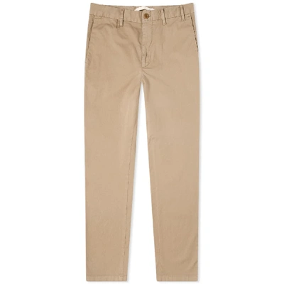 Shop Norse Projects Aros Slim Light Stretch Chino In Green