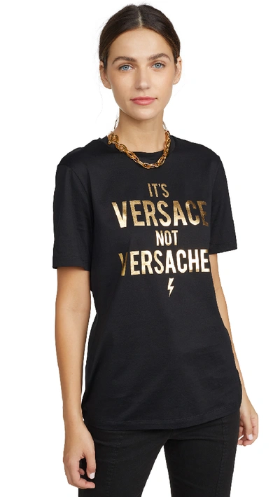 Shop Versace Logo T-shirt In Black