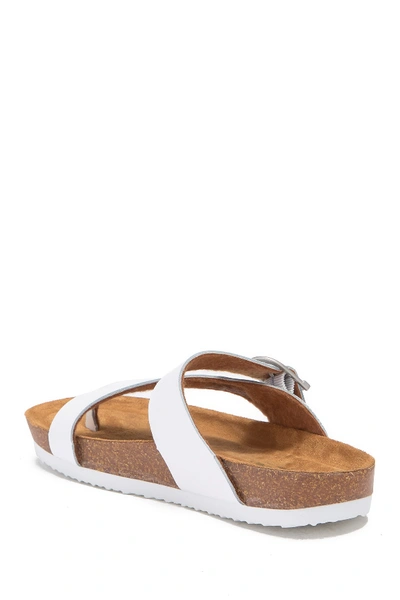 Eastland Shauna Loop Toe Sandal In White