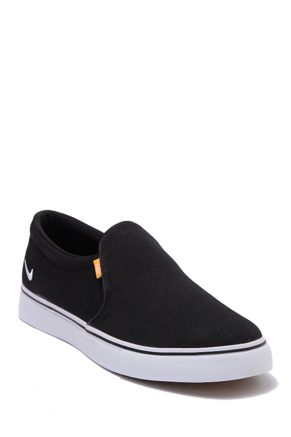 nike royale slip on