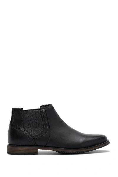 Shop Steve Madden Quahog Leather Chelsea Boot In Black Leat