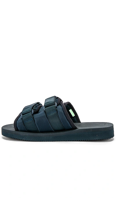 Shop Suicoke Moto Cab In Navy