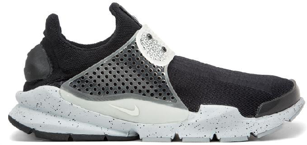 nike sock dart fragment