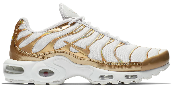 gold and white air max plus