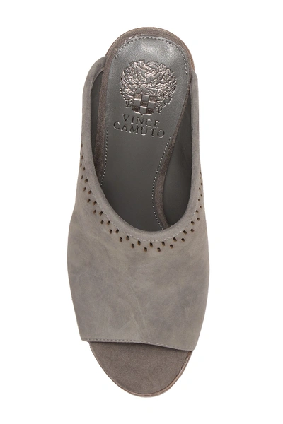 Vince camuto merlyna hot sale suede mule