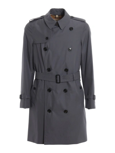 Shop Burberry The Chelsea Medium Mid Grey Trench Coat