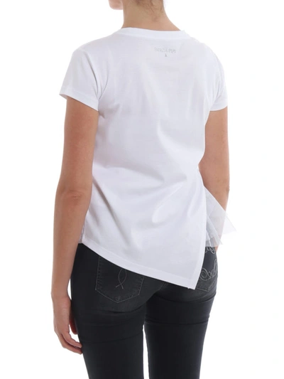 Shop Patrizia Pepe Asymmetric White T-shirt With Ruched Top