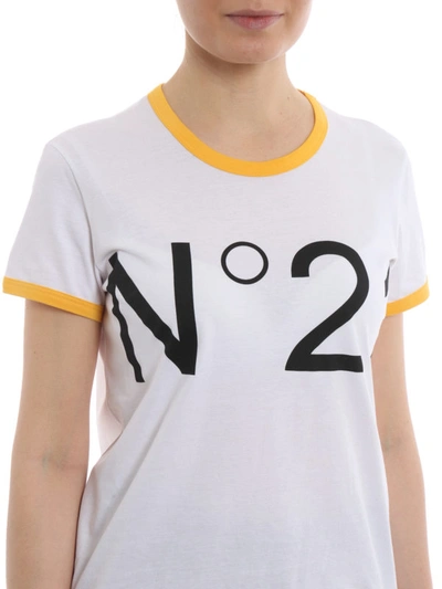 Shop N°21 White Cotton Contrasting Maxi Logo T-shirt