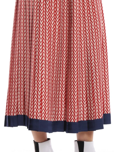 Shop Valentino Optical Silk Twill Pleated Skirt In Red