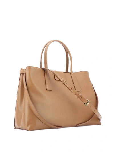 Shop Zanellato Duo Metropolitan M Light Brown Leather Bag