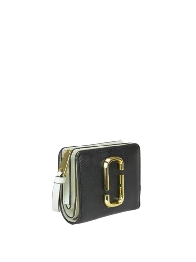 Shop Marc Jacobs Snapshot Mini Compact Zipped Wallet In Black