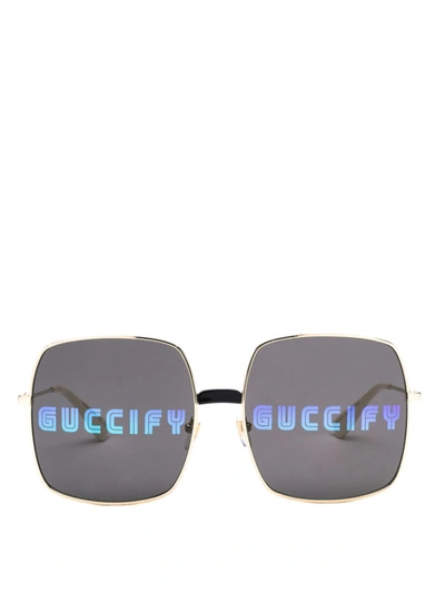 Shop Gucci Fy Print Sunglasses In Grey