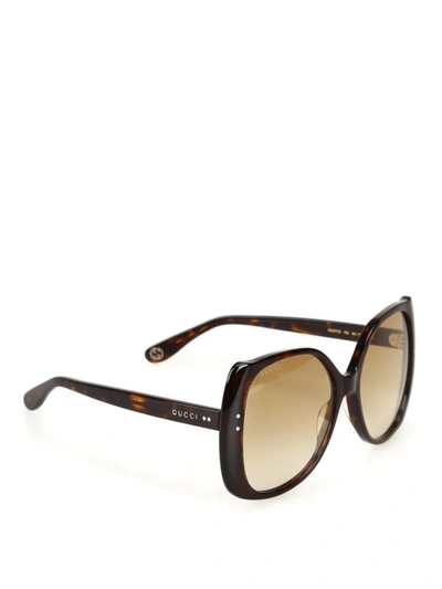 Shop Gucci Tortoise Oversized Sunglasses In Dark Brown