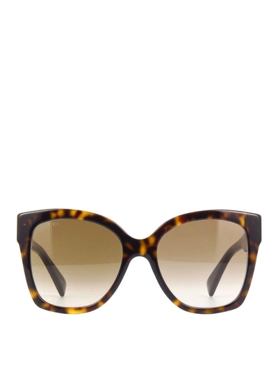Shop Gucci Tricolour Hinge Tortoiseshell Sunglasses In Brown