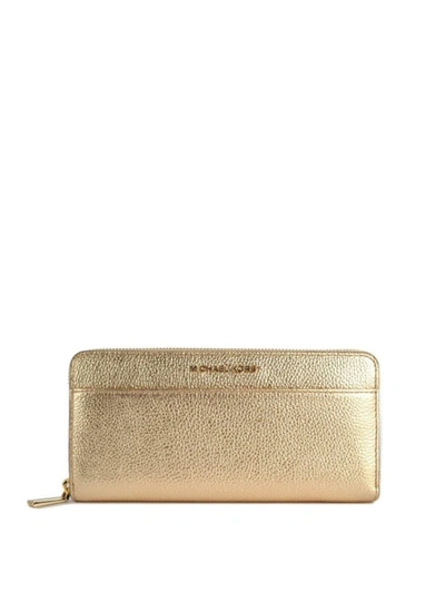 Shop Michael Kors Mercer Logo Detailed Hammered Leather Wallet In Gold