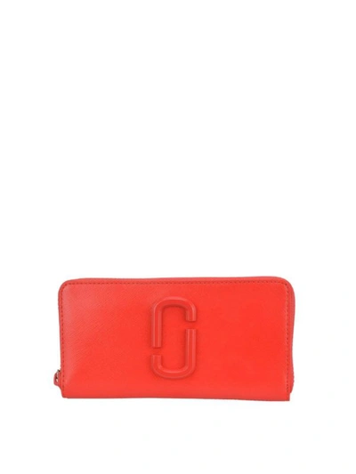 Shop Marc Jacobs Snapshot Dtm Standard Continental Red Wallet