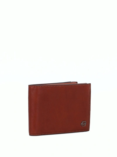 Shop Piquadro Anti-fraud Detail Leather Wallet In Brown