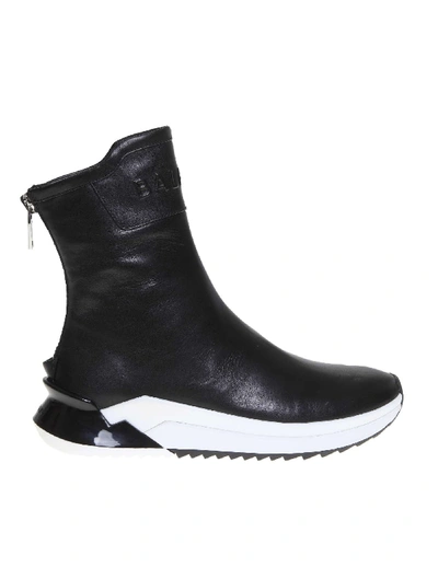 Shop Balmain B-glove Sneakers In Black Leather In Noir