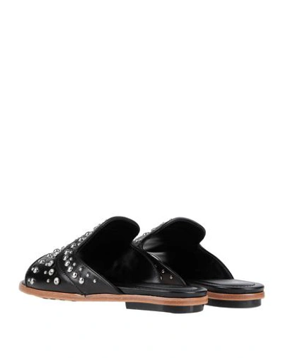 Tod's Sandals In Black