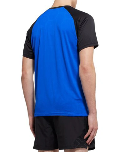 Shop 2xu T-shirt In Blue