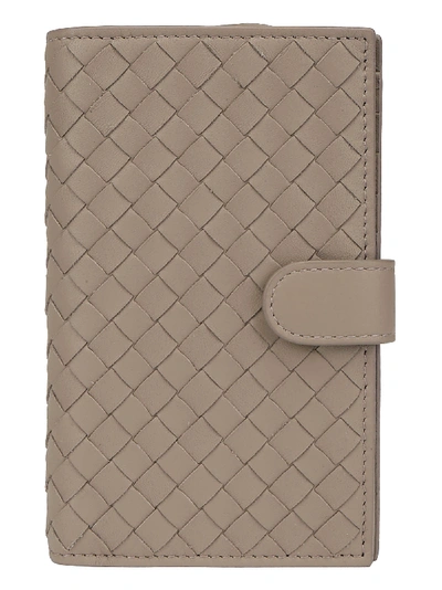 Shop Bottega Veneta Crossbody Wallet In Morter