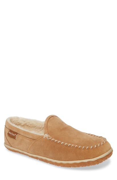 minnetonka tilden moccasin