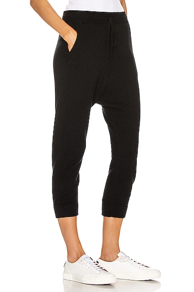 Shop Nili Lotan Paris Cashmere Sweatpant In Black