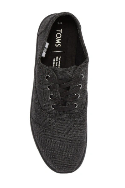 Shop Toms Cordones Sneaker In Dark Grey