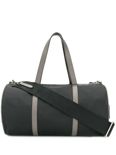 Shop Burberry Reisetasche Mit Vintage-check In Black