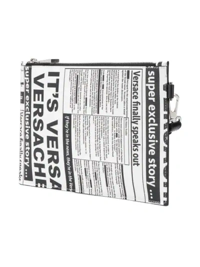 VERSACE TABLOID PRINT LEATHER POUCH - 白色