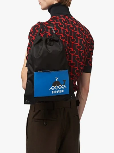 PRADA BLACK AND BLUE WHALE PRINT DRAWSTRING BACKPACK - 黑色