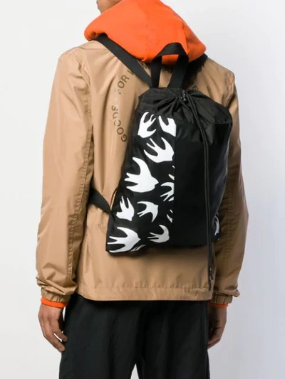 MCQ ALEXANDER MCQUEEN SWALLOW PRINT BACKPACK - 黑色