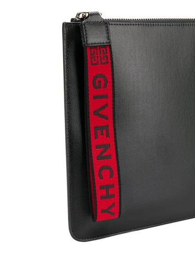 Shop Givenchy Clutch Mit Logo-anhänger In Black
