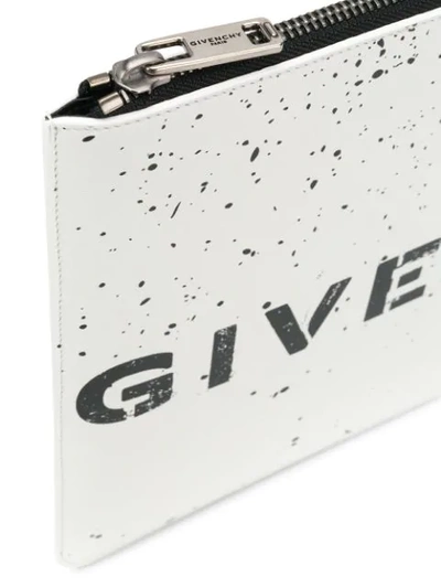Shop Givenchy Clutch Mit Logo In White
