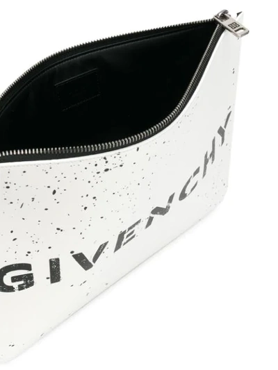 Shop Givenchy Clutch Mit Logo In White