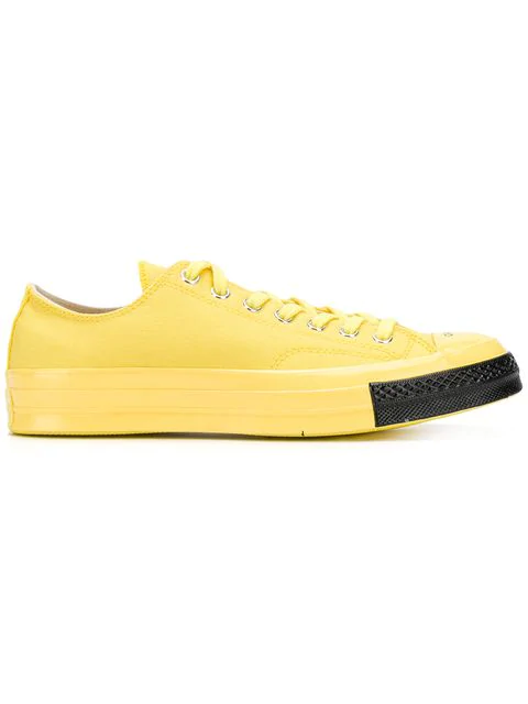 converse yellow trainers