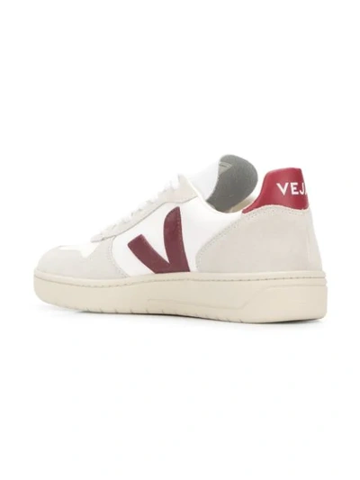 VEJA V-10 LOW TOP SNEAKERS - 白色