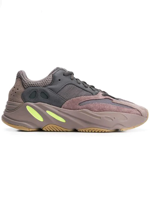adidas x 700