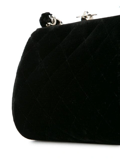 Pre-owned Chanel 1996-1997  Quilted Cc Chain Shoulder Bag In Black