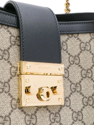 Shop Gucci Handtasche Mit Monogrammmuster - Schwarz In Black