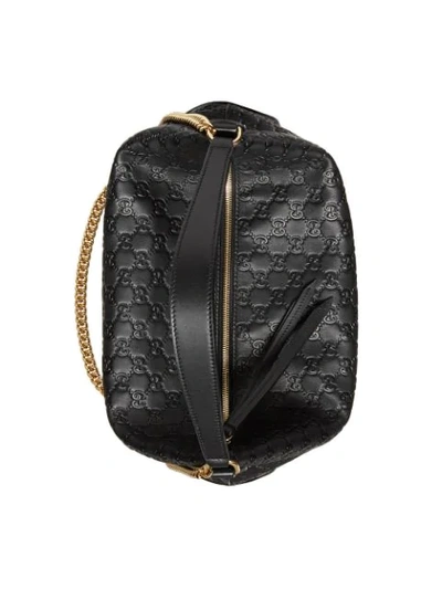 Shop Gucci Handtasche Mit Logo-prägung In Black