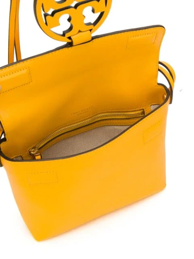 Shop Tory Burch Logo Plaque Shoulder Bag - Yellow