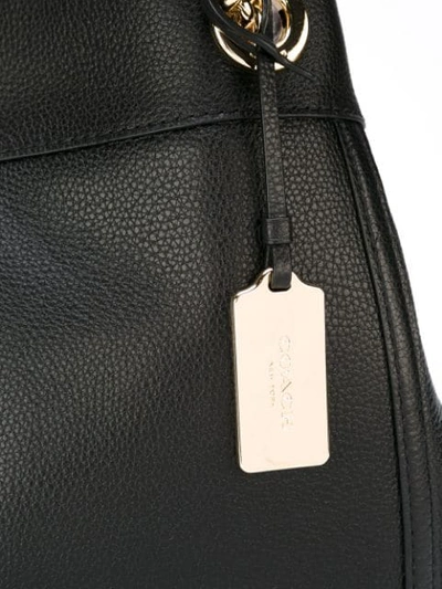 Shop Coach Schultertasche Mit Kettenriemen In Black