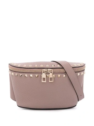 VALENTINO ROCKSTUD BELT BAG - 粉色