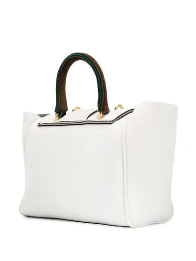 Shop Alila 'venice' Handtasche In White