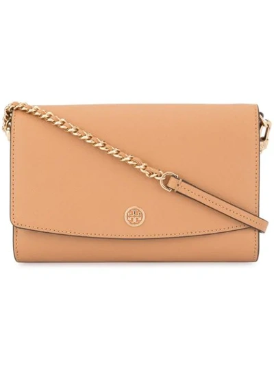 Shop Tory Burch Robinson Chain Wallet In Brown