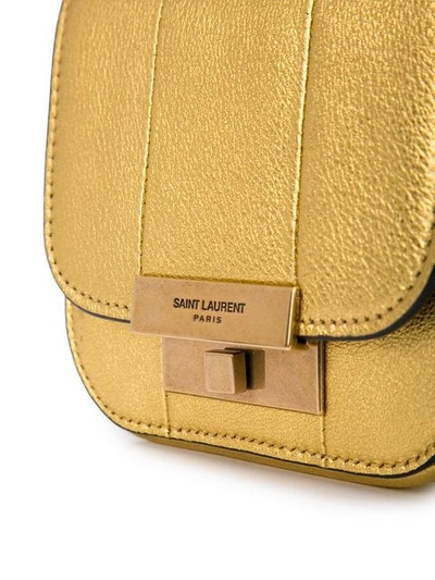 Shop Saint Laurent 'betty' Umhängetasche - Gold