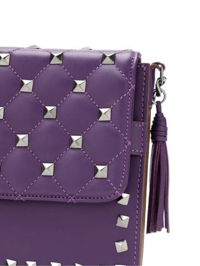 Shop Tufi Duek Schultertasche Mit Nieten - Lila In Purple