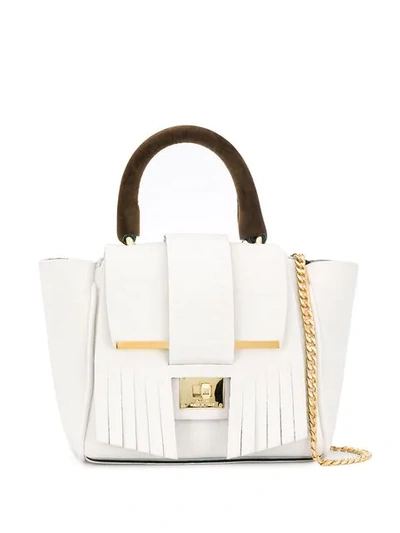 Shop Alila Kleine 'indie' Handtasche In White